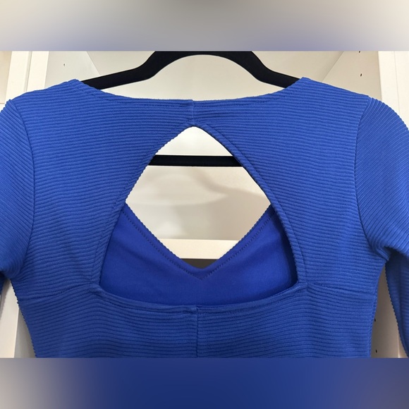 Dynamite Ribbed Electric Blue Midi Dress - Picture 6 of 9